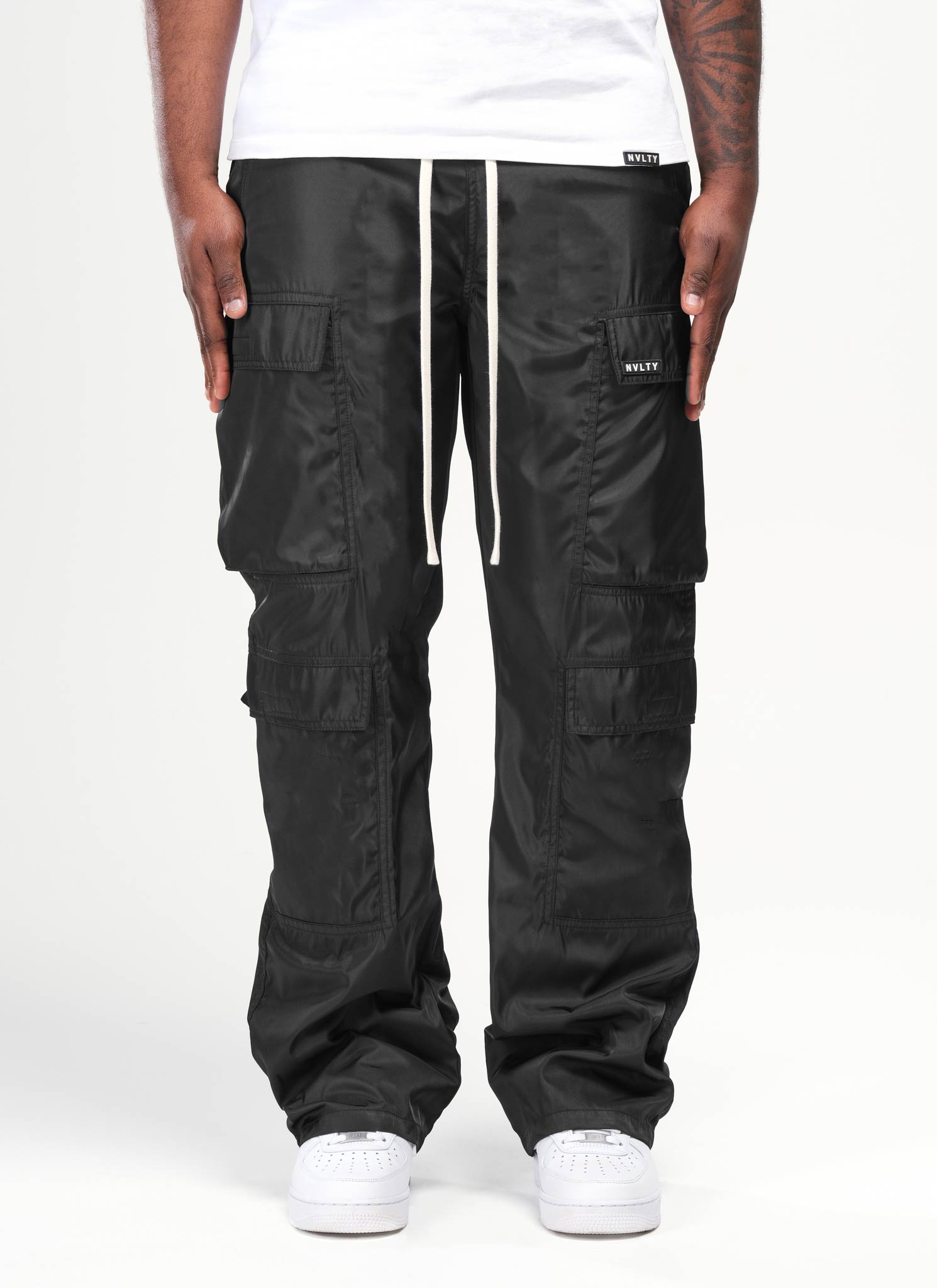 Nylon-Cargohose mit zwei Taschen - Schwarz