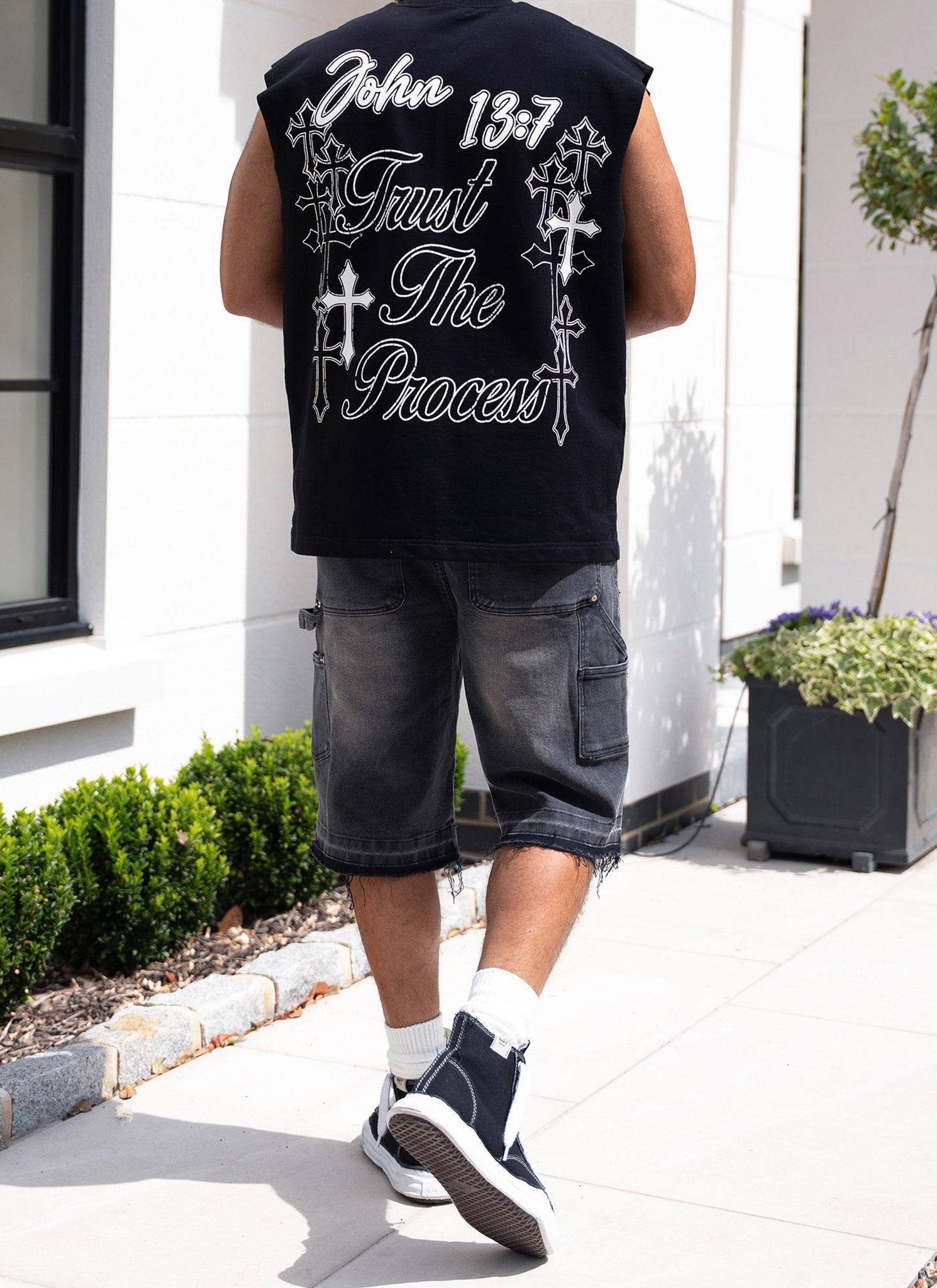 Road To Glory Sleeveless T-Shirt - Black