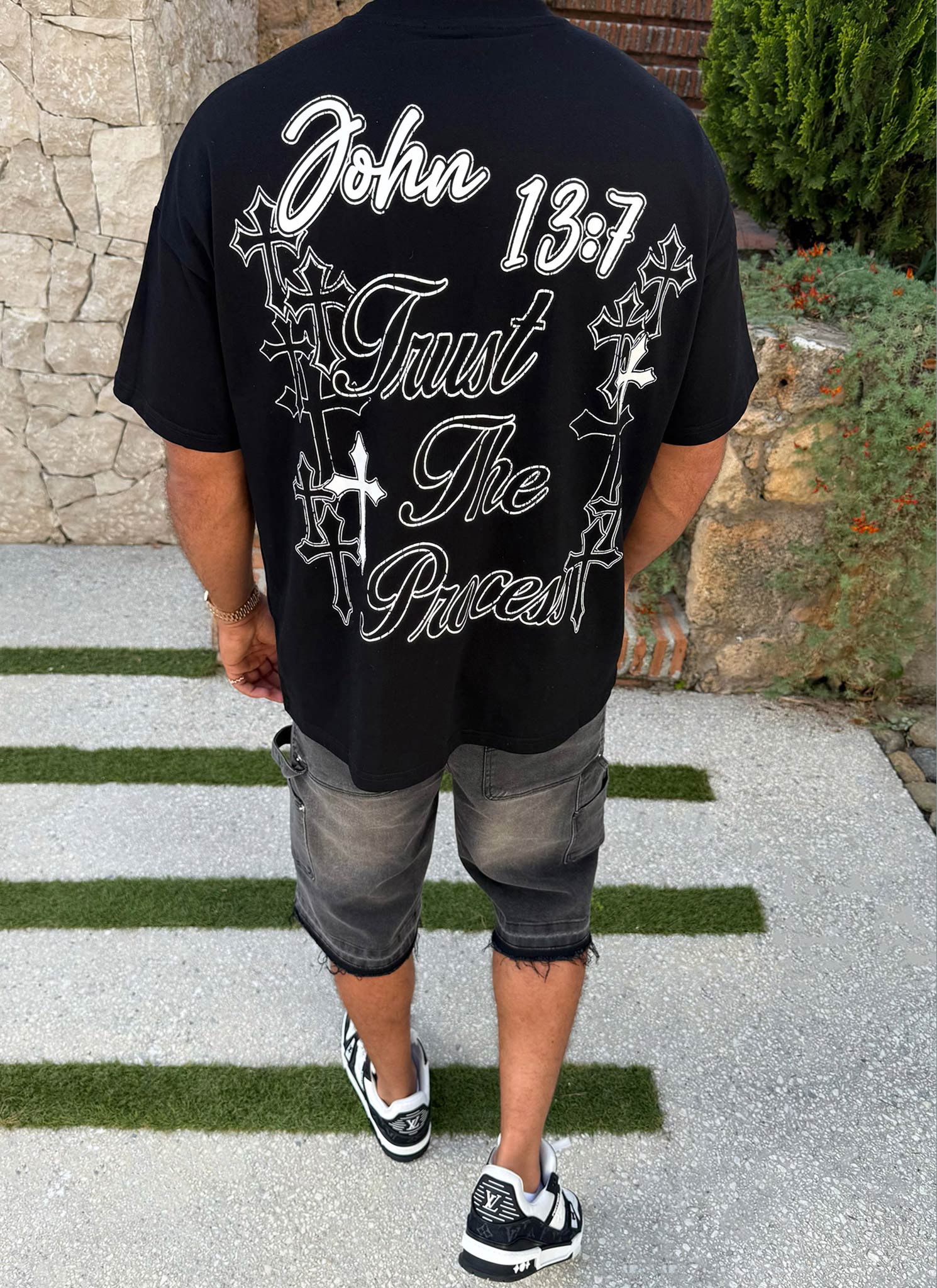 Road To Glory T-Shirt - Black