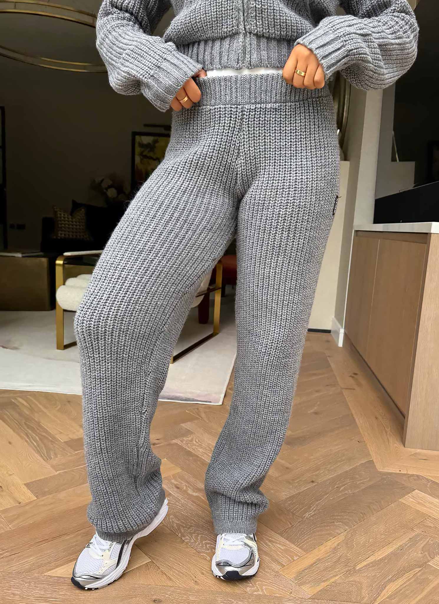 Heavyweight Knitted Joggers - Grey