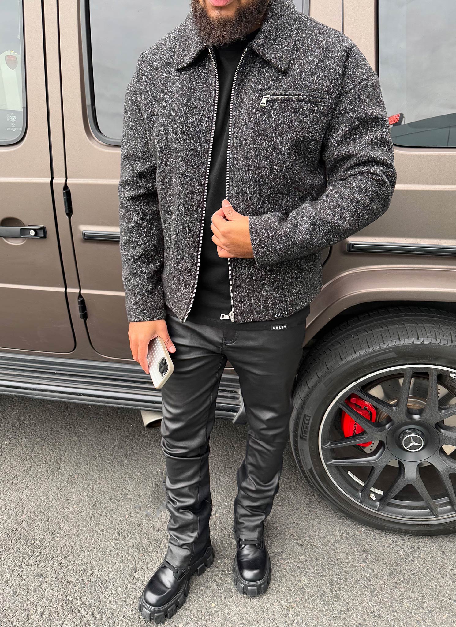 Strukturierte Reißverschlussjacke aus schwerer Wolle - Schwarz