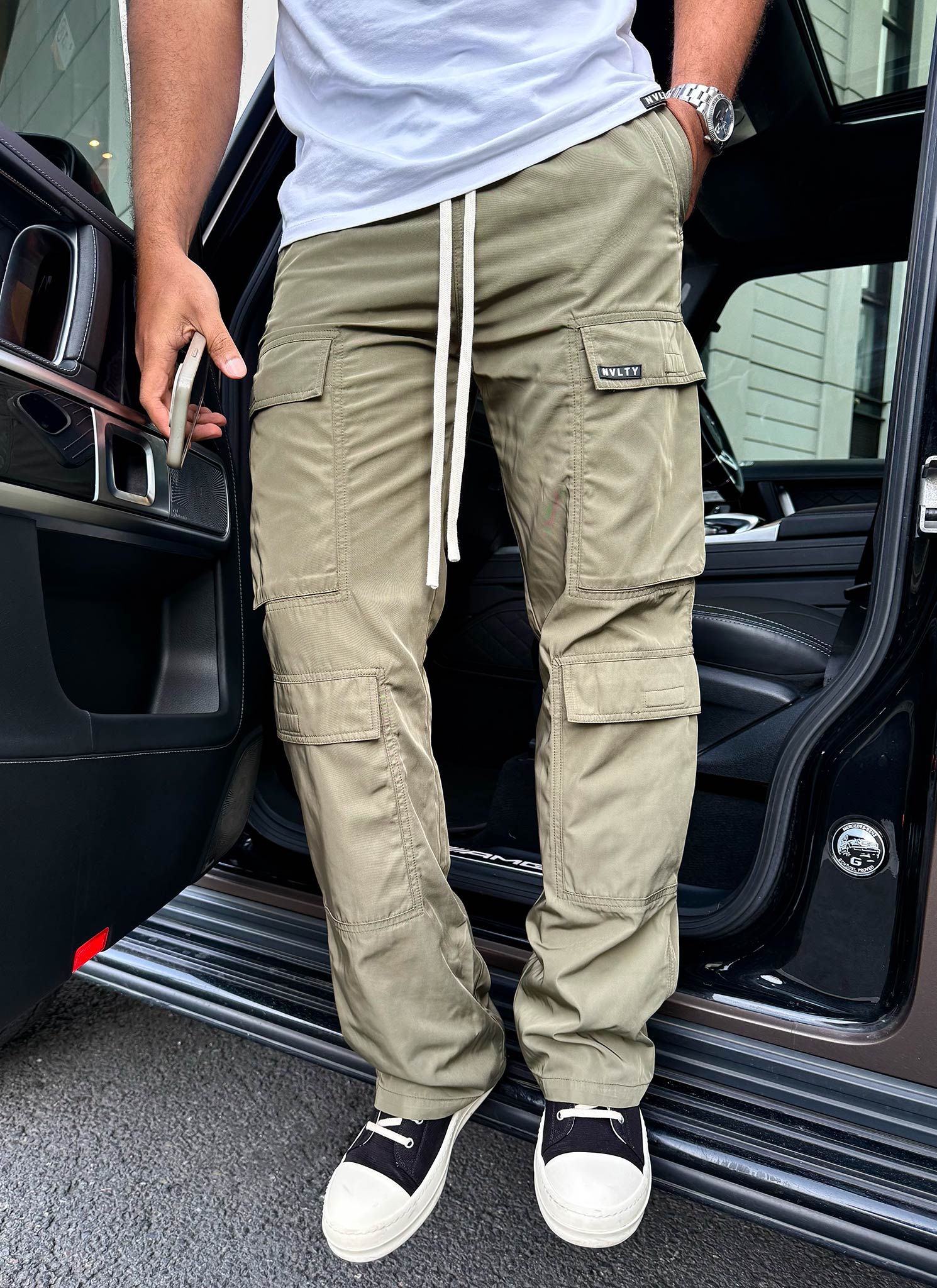 Nylon-Cargohose mit zwei Taschen - Khaki
