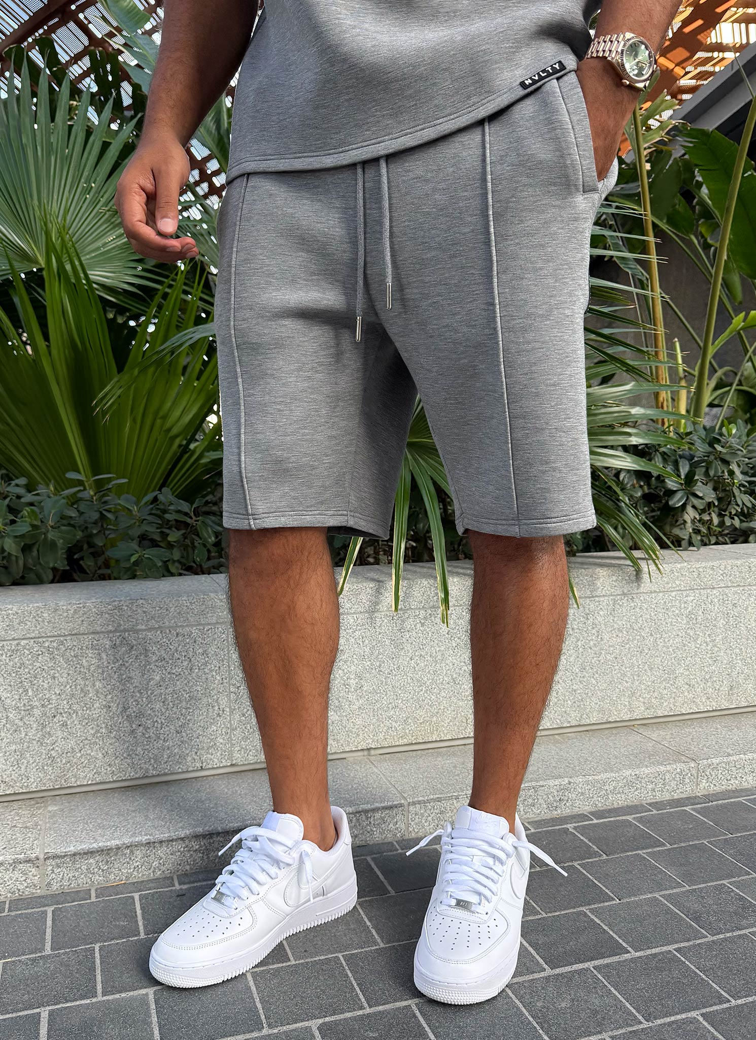 Strukturierte Scuba-Shorts - Grau