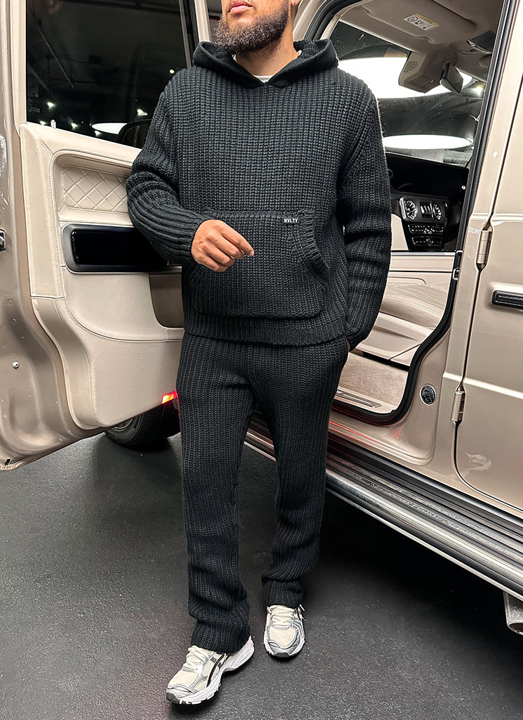 Heavyweight Knitted Joggers - Black