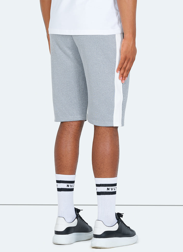 Trainingsshorts mit Einsätzen – Grau/Weiß