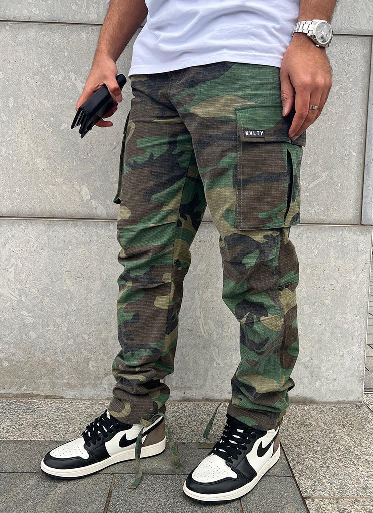 Vintage Cargos – Camo