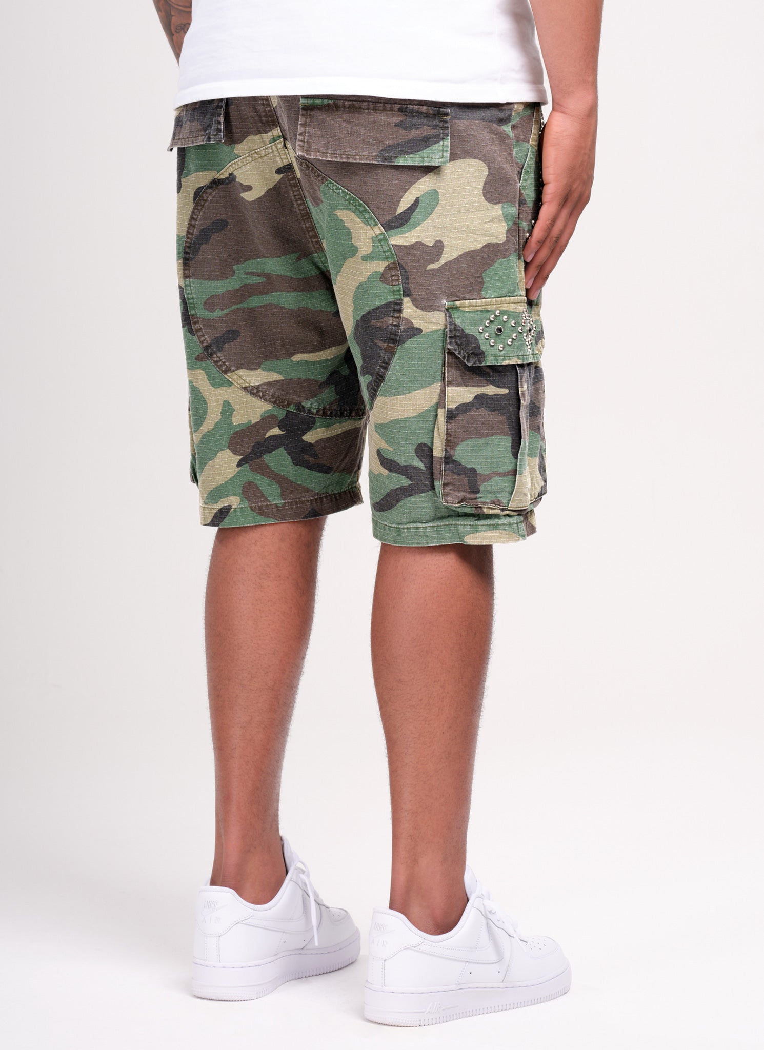 Vintage Cargo-Shorts mit Nieten - Camo