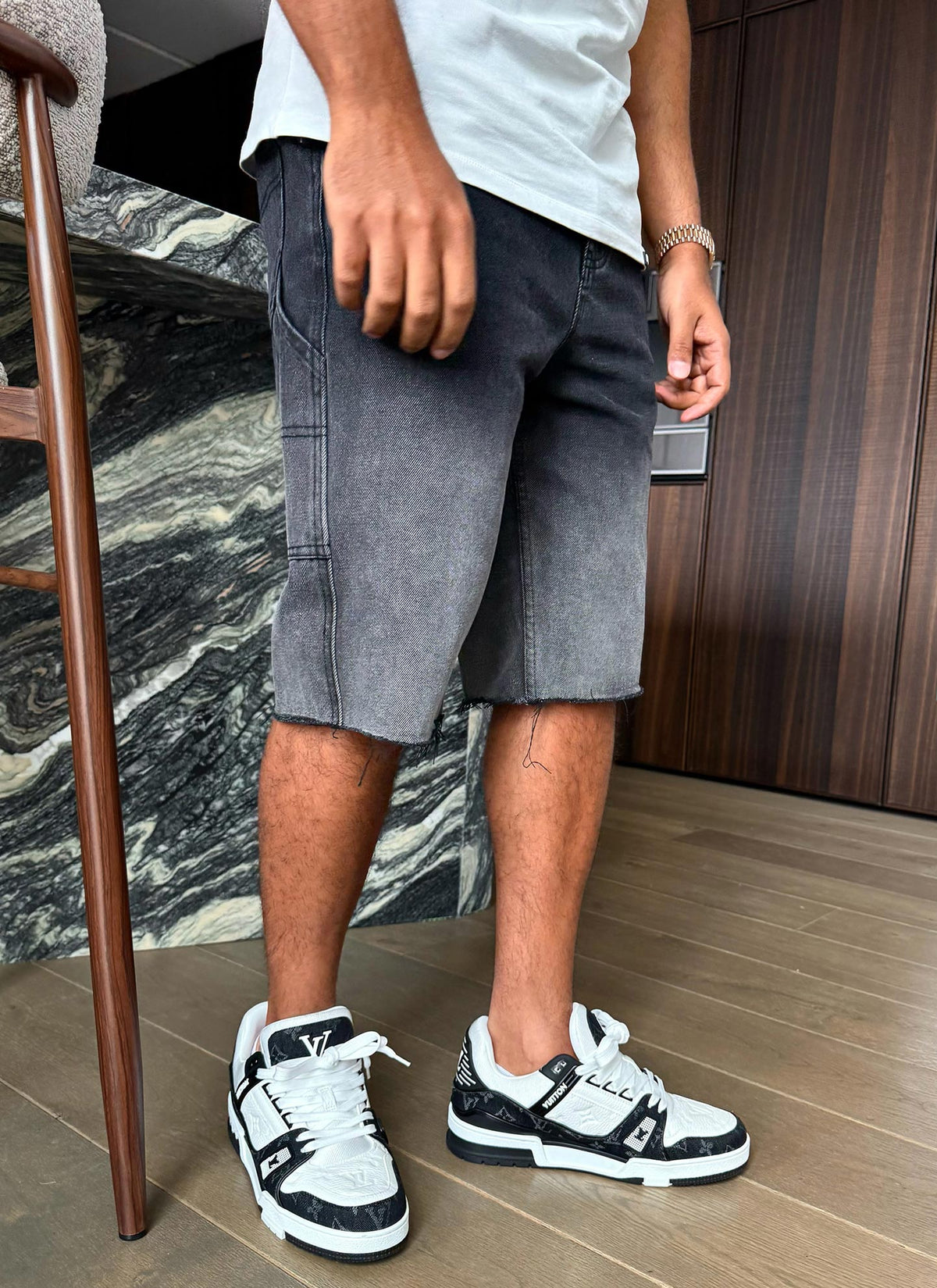 Vintage Deep Fade Denim Shorts - Schwarz