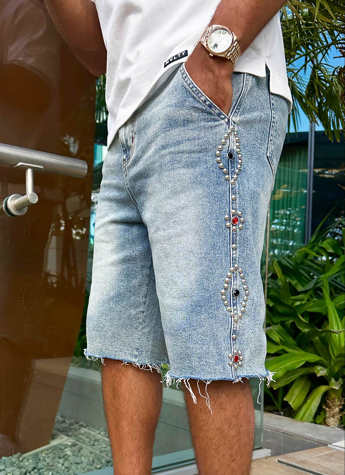 Vintage Jeansshorts mit Nieten - Blau