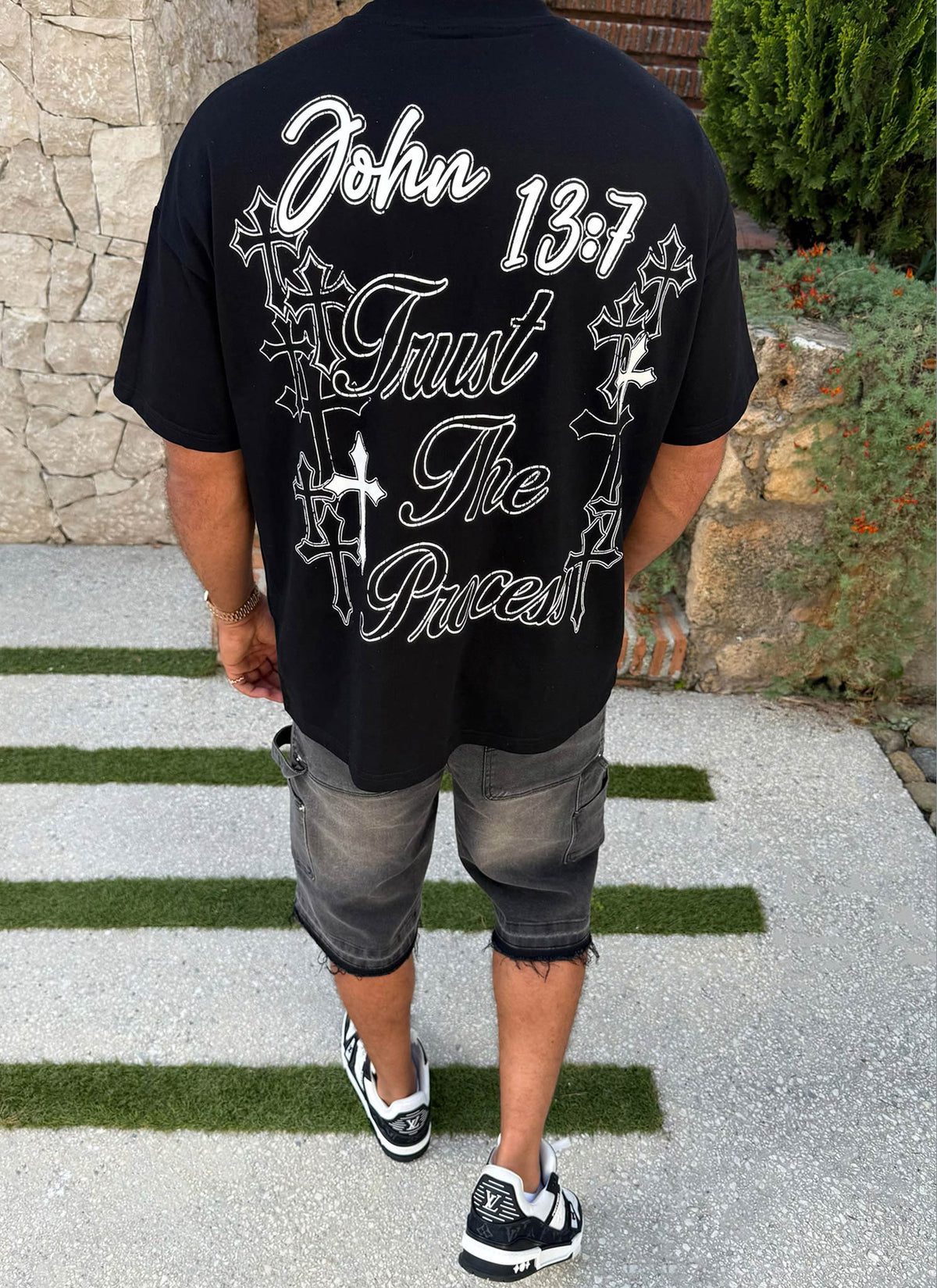 Road To Glory T-Shirt - Black