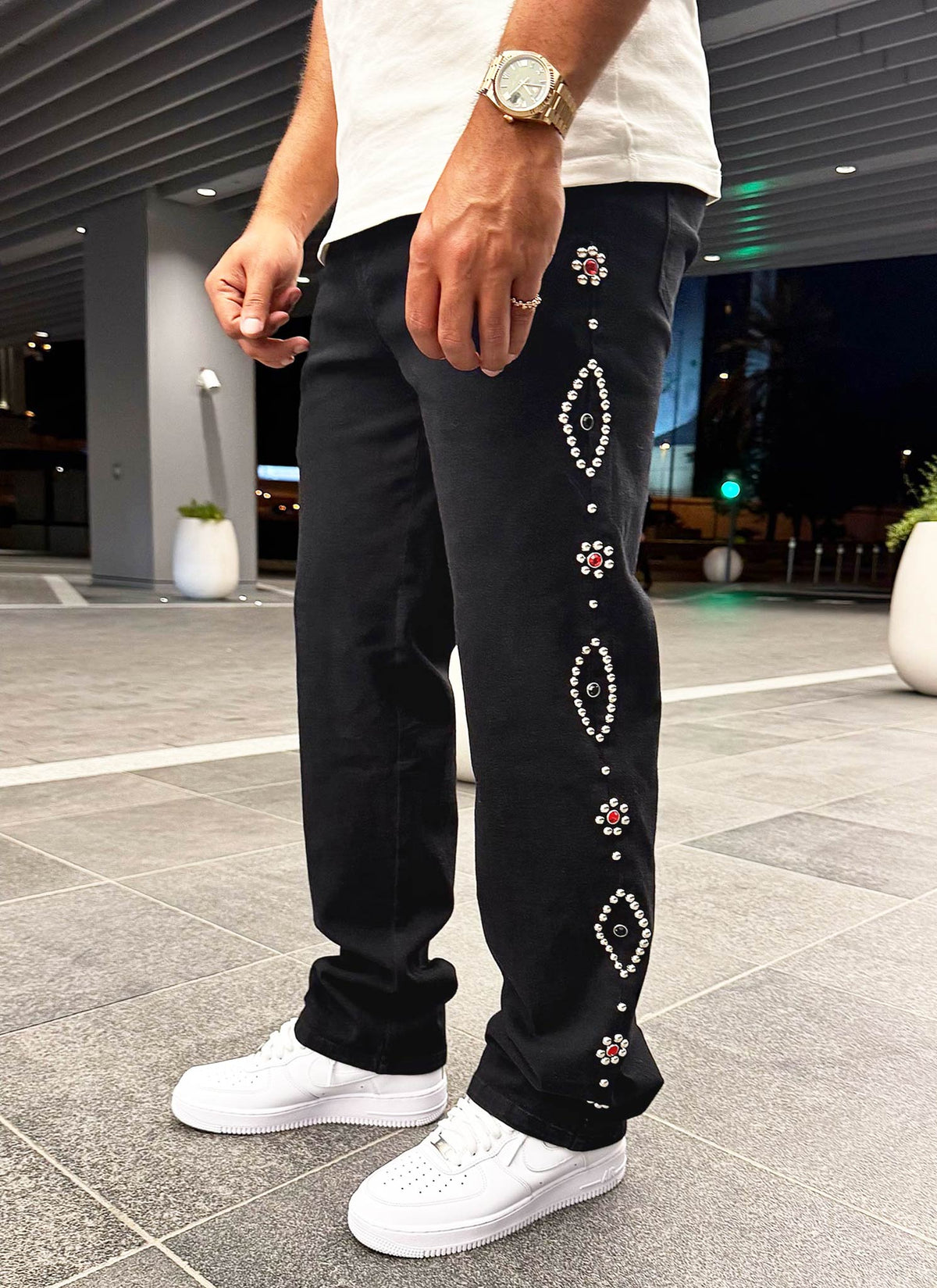 Vintage-Jeans mit Nieten - Schwarz