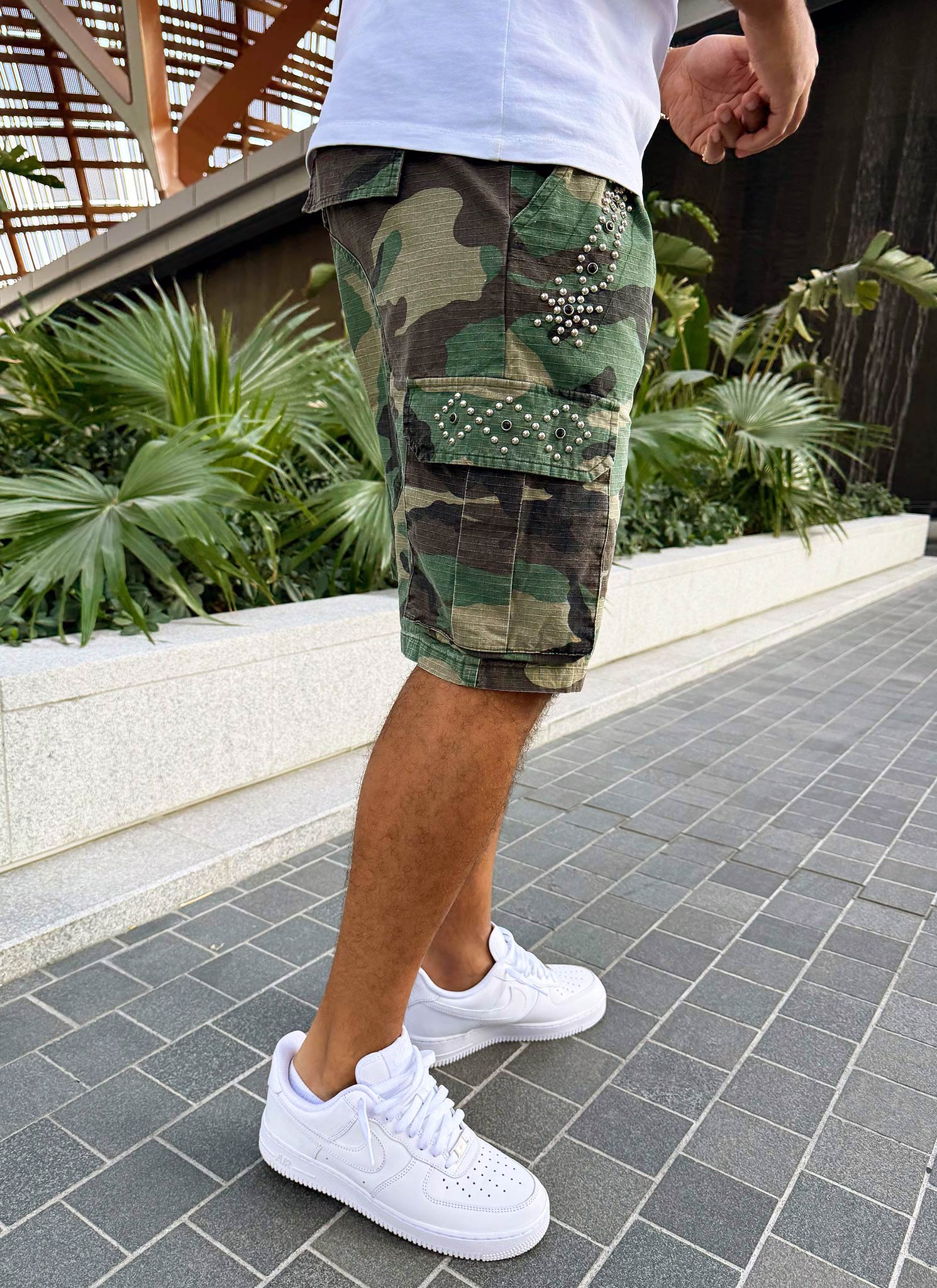 Vintage Cargo-Shorts mit Nieten - Camo