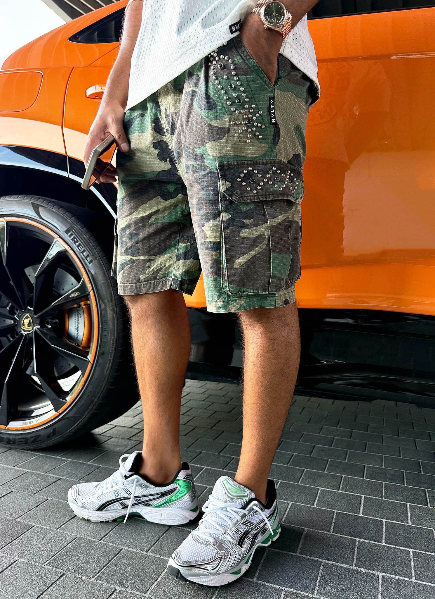 Vintage Cargo-Shorts mit Nieten - Camo