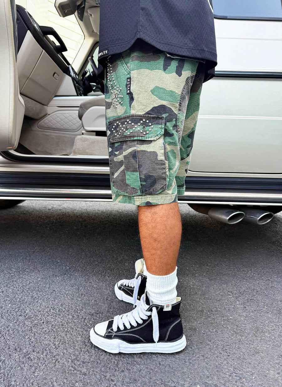 Vintage Cargo-Shorts mit Nieten - Camo