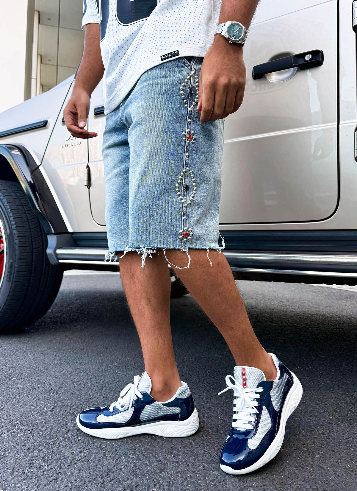 Vintage Jeansshorts mit Nieten - Blau