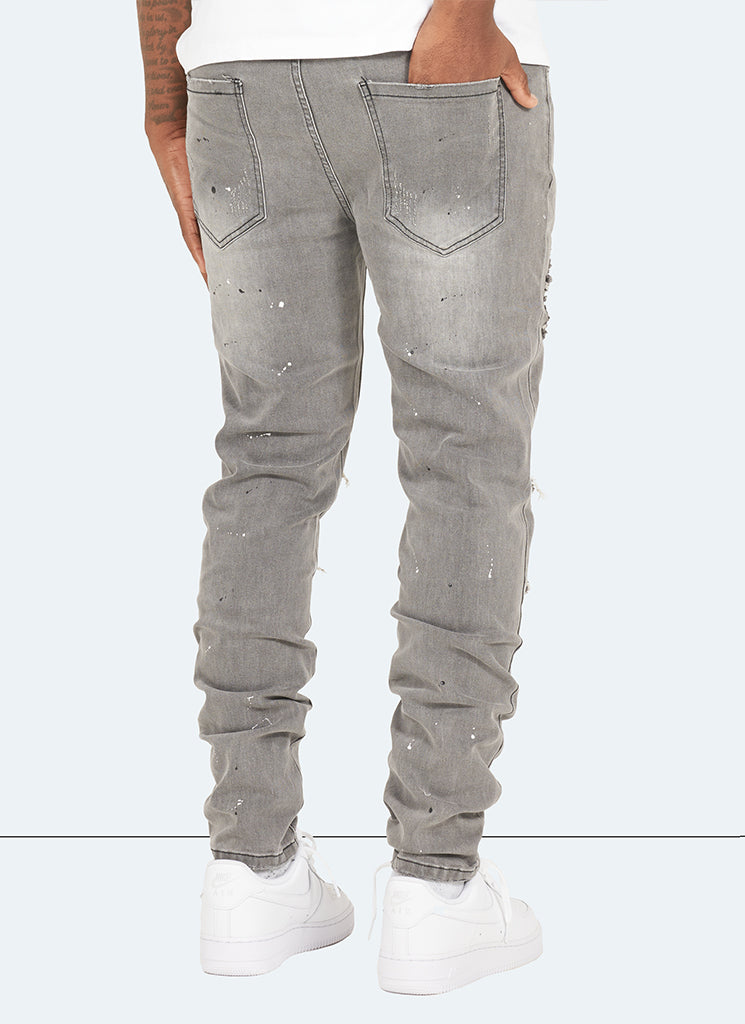 Reparierte Lackjeans – Hellgrau 