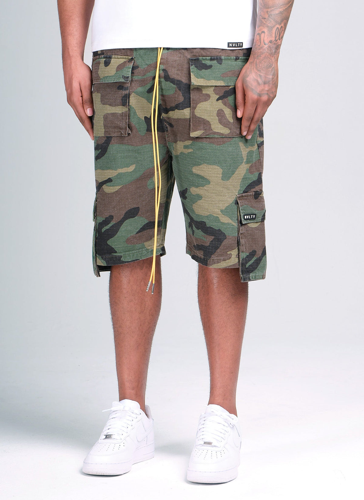 Vintage 4-Pocket-Cargo-Shorts – Camo
