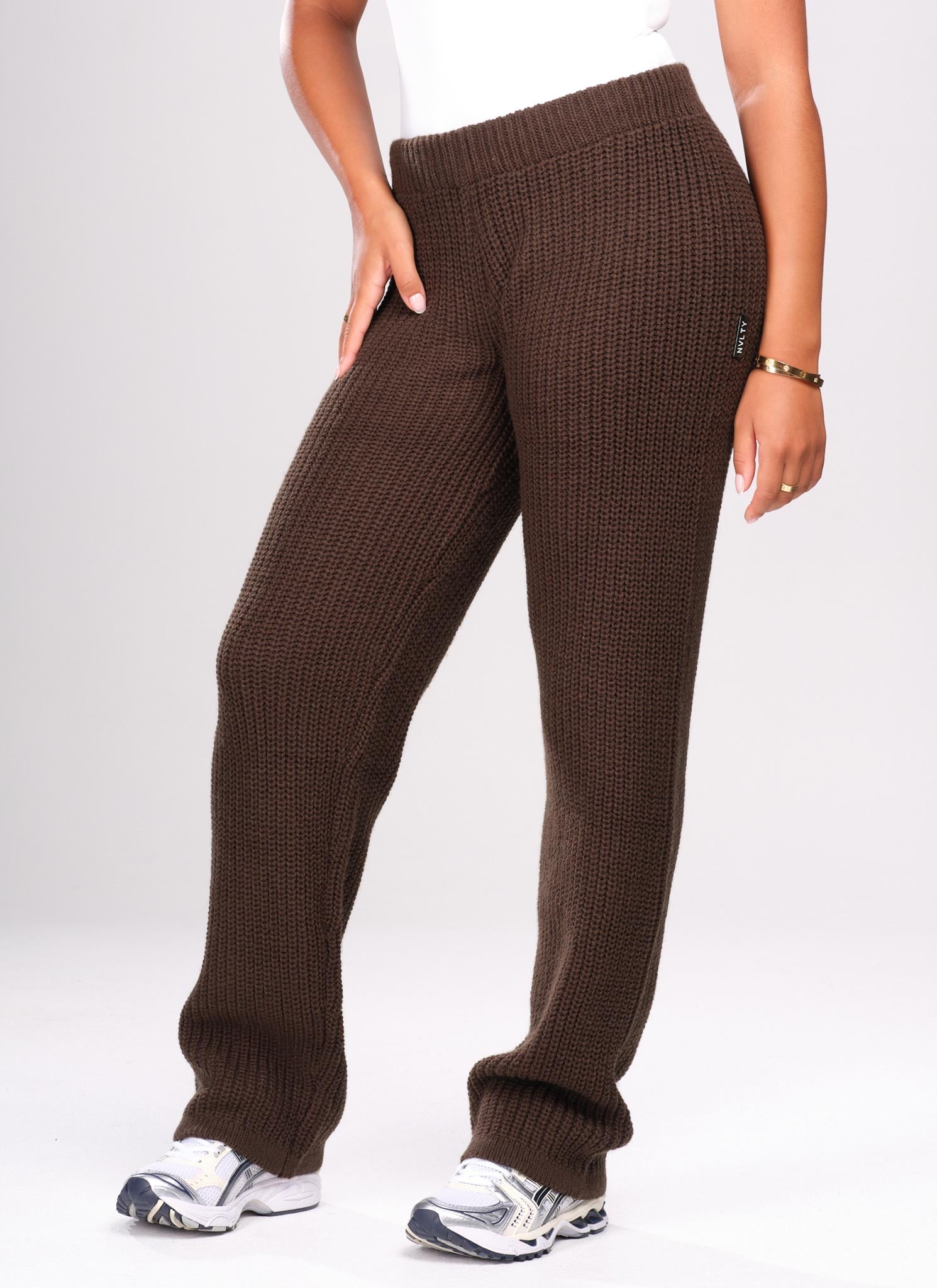 Heavyweight Knitted Joggers - Brown