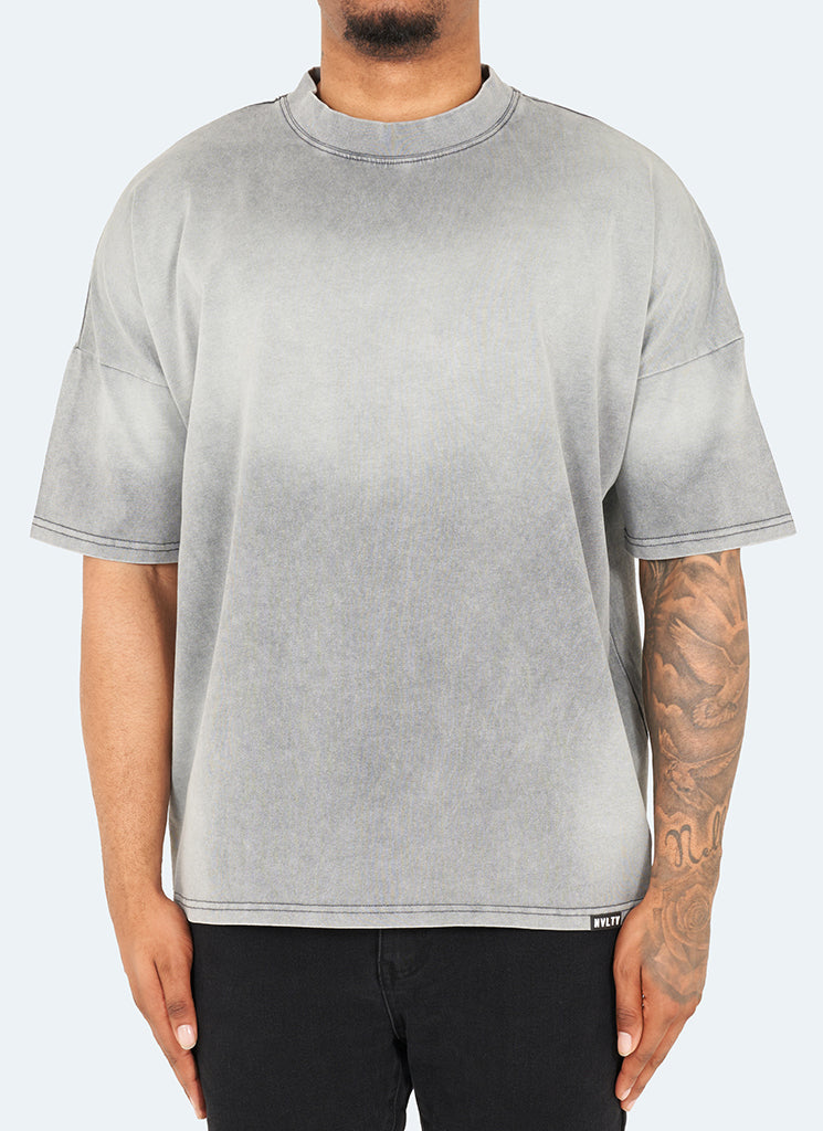 Vintage Sunfaded T-Shirt mit überschnittenen Schultern - Grau
