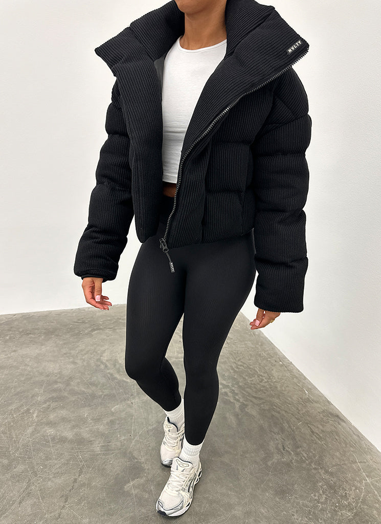 Steppjacke mit Schalkragen - Schwarz